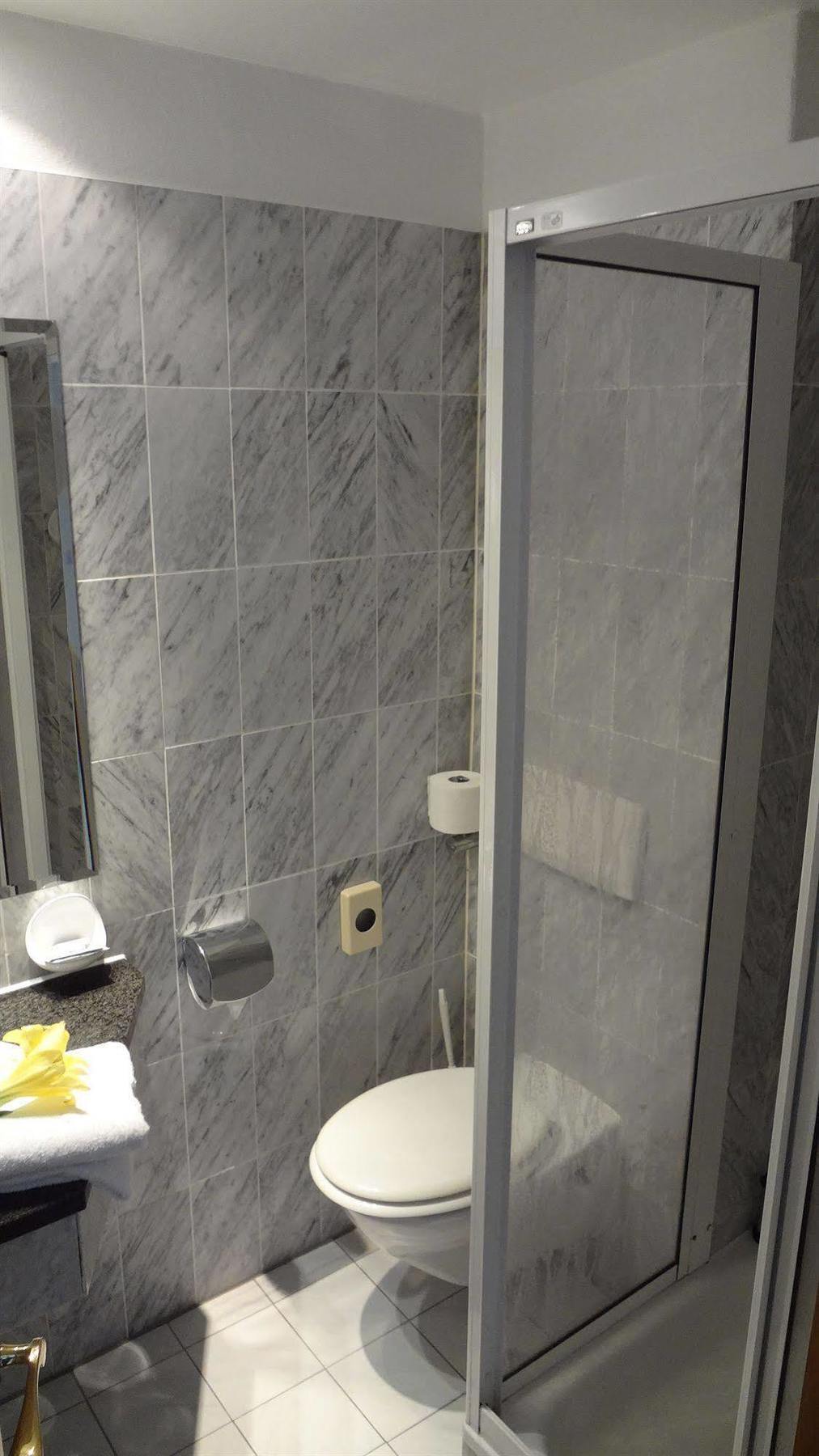 Hotel Mainbogen Offenbach am Main Bagian luar foto